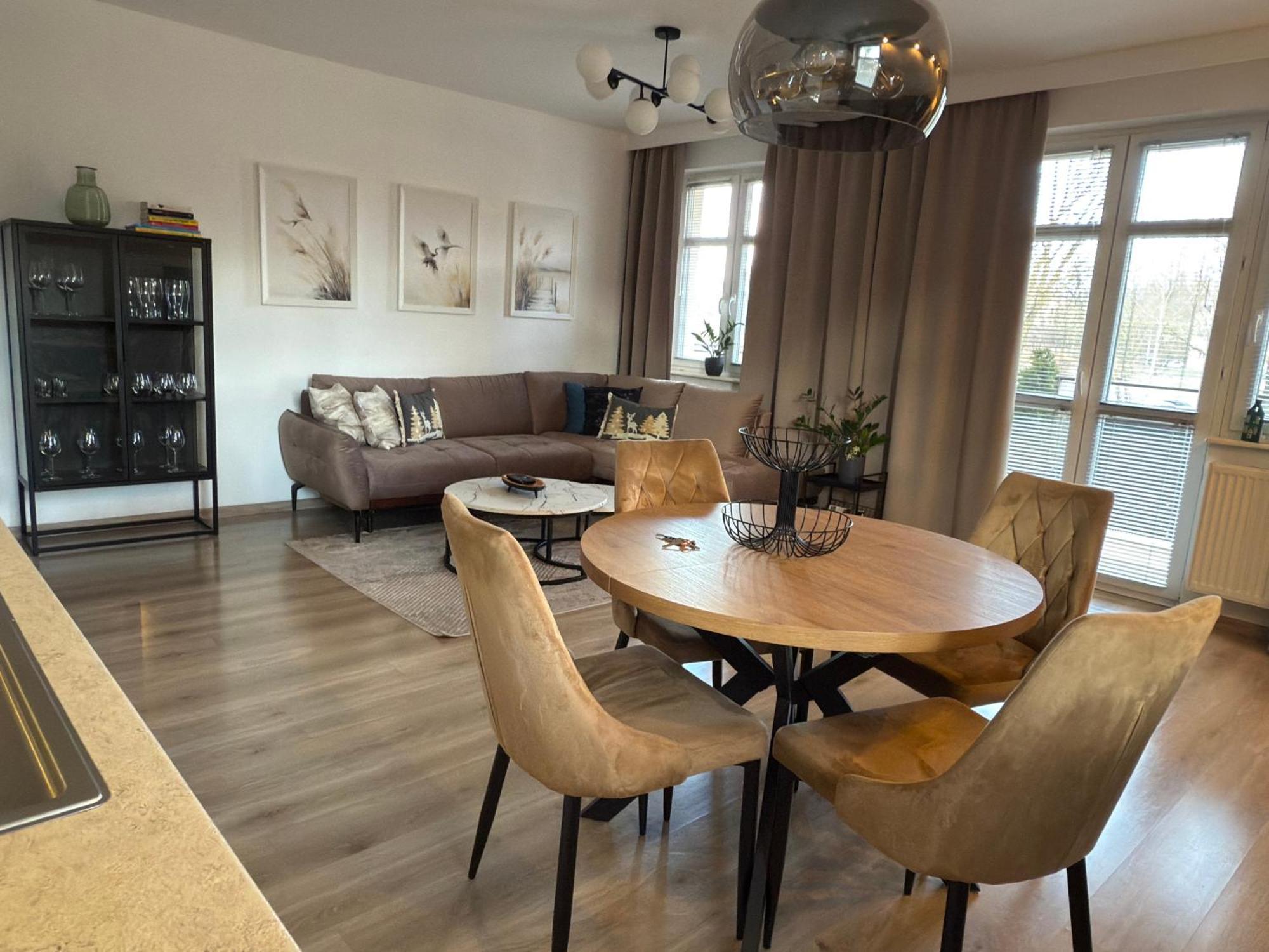 Apartament W Centrum Z Widokiem Na Jeziorko Kętrzyn Eksteriør billede